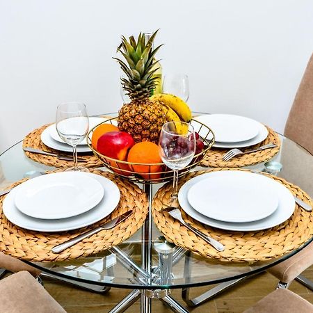 1 Bedroom Apartment Sea View In Center Of Marbella! ภายนอก รูปภาพ